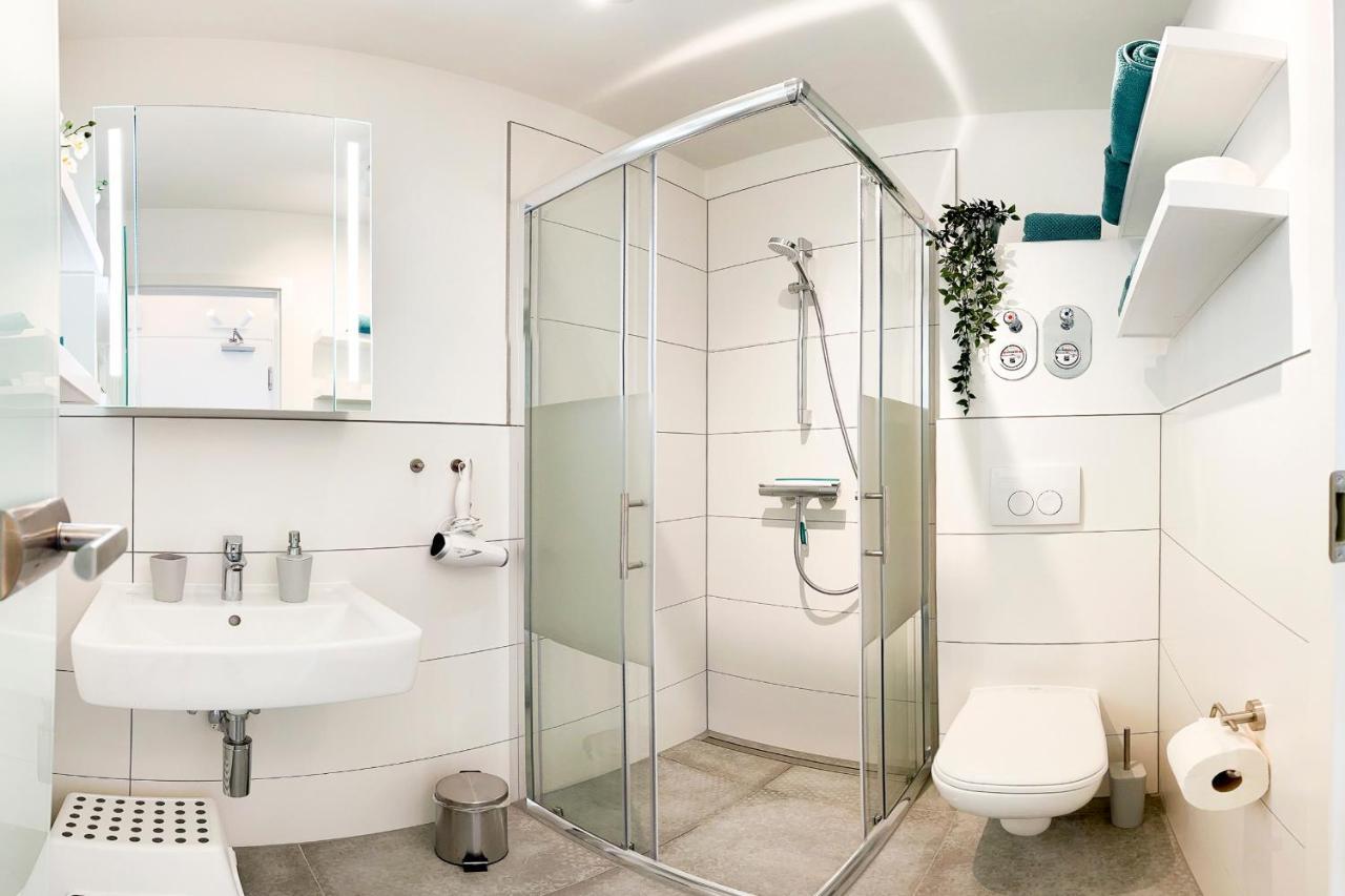 Fewo1846 Strandresidenz Wassersleben - Ostseenest - Modernes Studioapartment Mit Balkon Am Strand ハリスレー エクステリア 写真