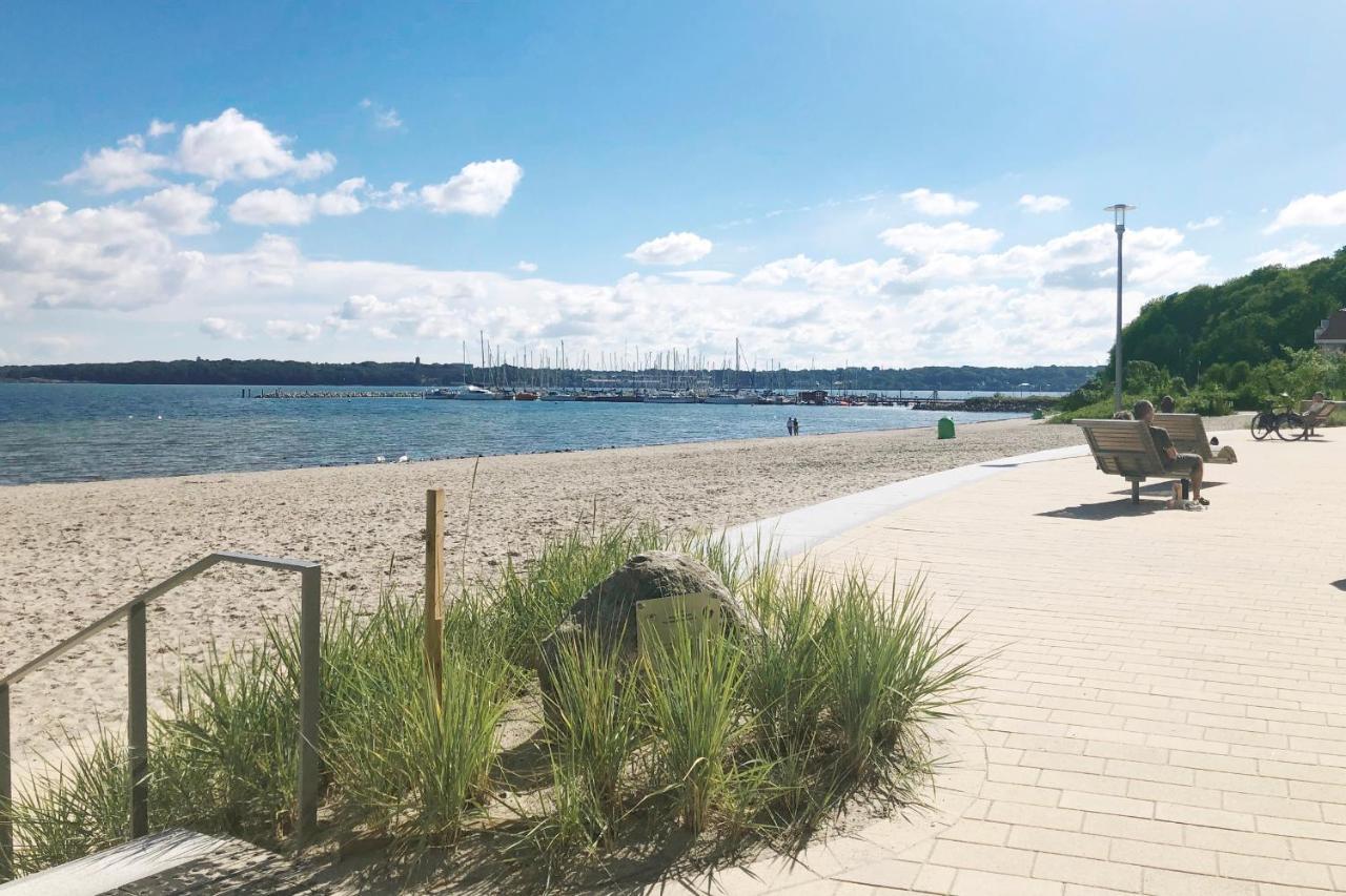 Fewo1846 Strandresidenz Wassersleben - Ostseenest - Modernes Studioapartment Mit Balkon Am Strand ハリスレー エクステリア 写真